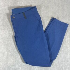 Under Armour Women's Size 12 Navy Blue  Flat Front Activewear Golf Pants